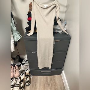 Better Be midi dress in size small. Bodycon dress